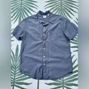 SOLD Levi’s Large Shirt